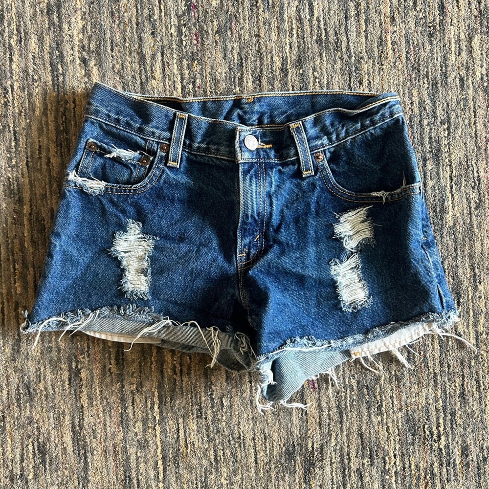 Levi's High Waisted Shorts - Picture 2 of 2